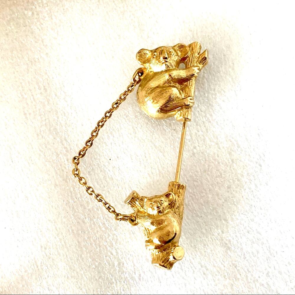 Avon Koala Bear Mom and Baby Gold Tone Stickpin